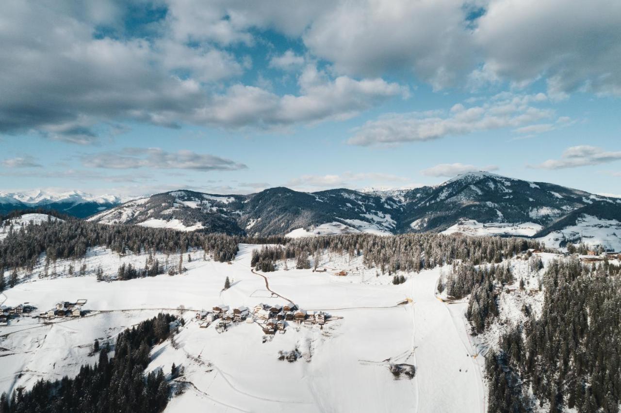 サン・マルティーノ・イン・バディーアAlpinus Agriturismアパートメント エクステリア 写真